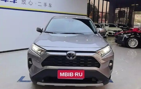 Toyota RAV4, 2021 год, 3 613 000 рублей, 1 фотография