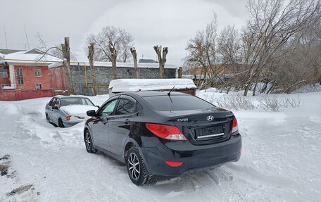 Hyundai Solaris II рестайлинг, 2011 год, 460 000 рублей, 7 фотография