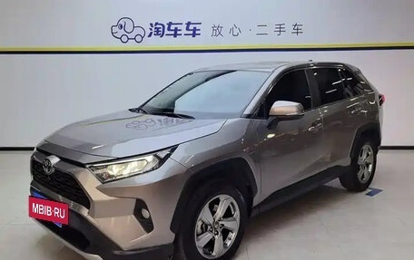 Toyota RAV4, 2021 год, 3 613 000 рублей, 2 фотография