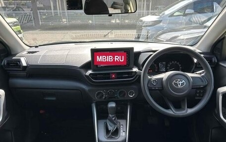 Toyota Raize I, 2022 год, 1 226 000 рублей, 7 фотография