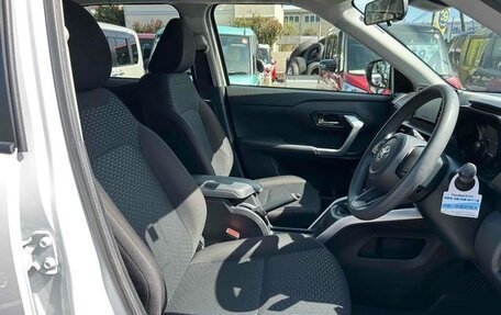 Toyota Raize I, 2022 год, 1 226 000 рублей, 9 фотография
