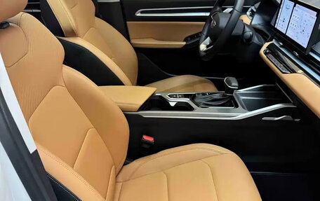 Geely Emgrand, 2023 год, 1 210 000 рублей, 10 фотография