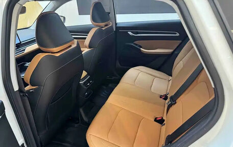 Geely Emgrand, 2023 год, 1 210 000 рублей, 8 фотография