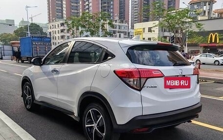 Honda Vezel, 2022 год, 1 475 000 рублей, 4 фотография