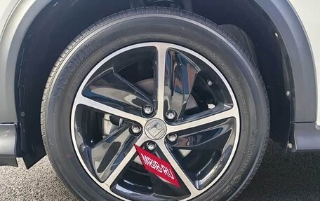 Honda Vezel, 2022 год, 1 475 000 рублей, 16 фотография