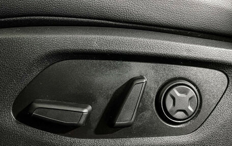 Hyundai Staria, 2024 год, 6 200 000 рублей, 16 фотография