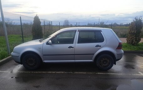 Volkswagen Golf IV, 2001 год, 450 000 рублей, 1 фотография