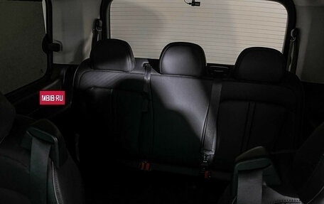 Hyundai Staria, 2024 год, 6 200 000 рублей, 25 фотография