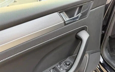 Skoda Superb III рестайлинг, 2025 год, 1 450 190 рублей, 8 фотография