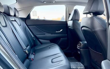 Hyundai Elantra, 2025 год, 1 794 000 рублей, 11 фотография