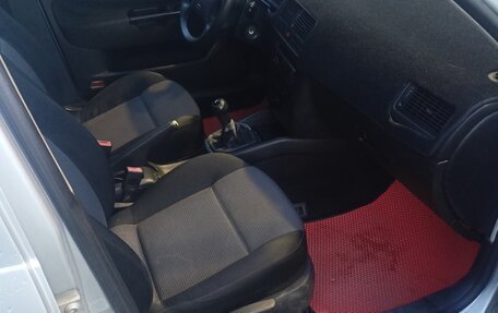 Volkswagen Golf IV, 2001 год, 450 000 рублей, 14 фотография