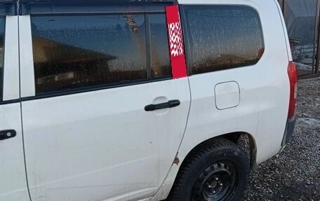 Toyota Probox I, 2002 год, 250 000 рублей, 2 фотография