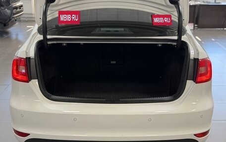 Volkswagen Jetta VI, 2012 год, 1 075 000 рублей, 16 фотография