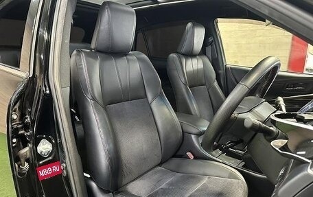 Toyota Harrier, 2017 год, 1 900 000 рублей, 5 фотография