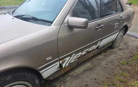 Mercedes-Benz C-Класс, 1994 год, 120 000 рублей, 3 фотография