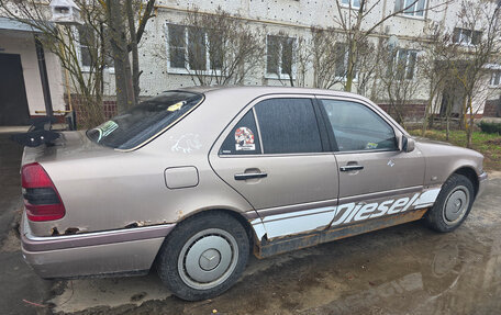 Mercedes-Benz C-Класс, 1994 год, 120 000 рублей, 2 фотография