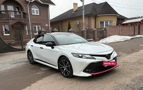 Toyota Camry, 2020 год, 2 750 000 рублей, 2 фотография