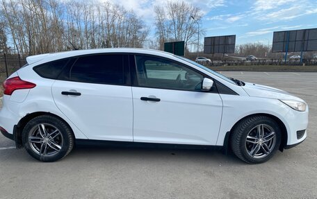 Ford Focus III, 2015 год, 900 000 рублей, 2 фотография