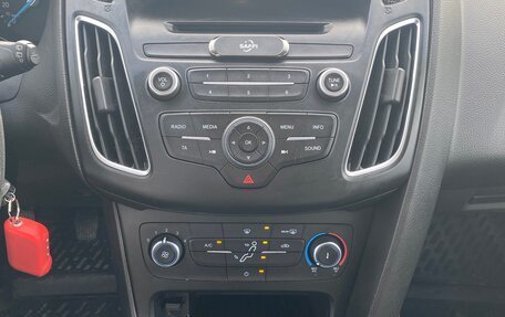 Ford Focus III, 2015 год, 900 000 рублей, 13 фотография