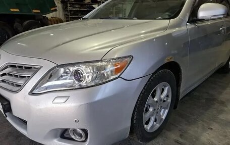 Toyota Camry, 2009 год, 800 000 рублей, 2 фотография