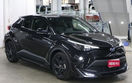 Toyota C-HR I рестайлинг, 2023 год, 1 835 000 рублей, 1 фотография