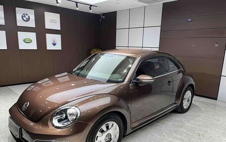 Volkswagen Beetle, 2018 год, 1 365 000 рублей, 1 фотография