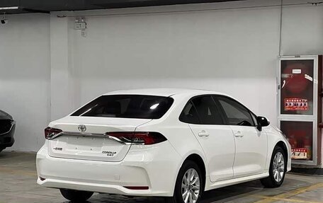 Toyota Corolla, 2022 год, 1 380 000 рублей, 5 фотография
