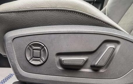 Audi Q3, 2019 год, 2 360 000 рублей, 13 фотография