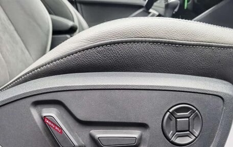 Audi Q3, 2019 год, 2 360 000 рублей, 15 фотография