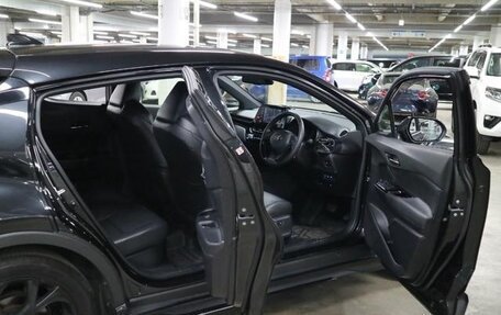 Toyota C-HR I рестайлинг, 2023 год, 1 835 000 рублей, 6 фотография