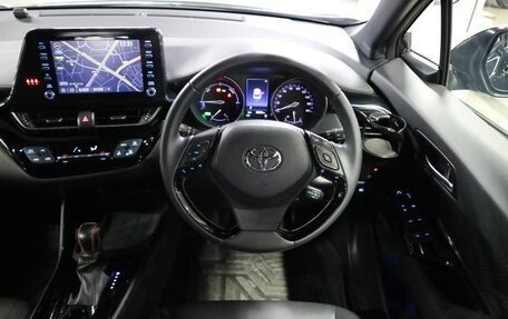 Toyota C-HR I рестайлинг, 2023 год, 1 835 000 рублей, 5 фотография