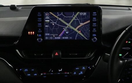 Toyota C-HR I рестайлинг, 2023 год, 1 835 000 рублей, 14 фотография