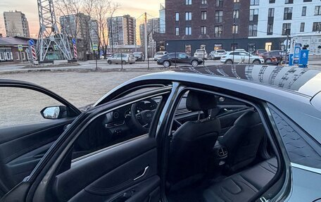 Hyundai Elantra, 2023 год, 2 000 000 рублей, 12 фотография