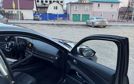 Hyundai Elantra, 2023 год, 2 000 000 рублей, 10 фотография