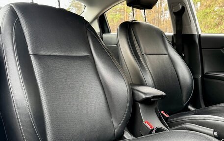 KIA Rio IV, 2021 год, 1 690 000 рублей, 26 фотография