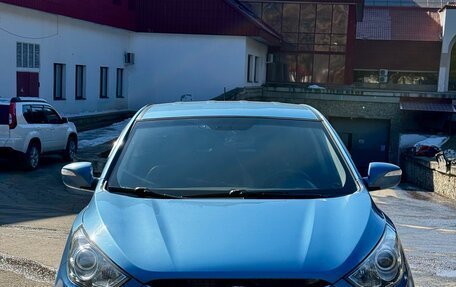 Hyundai ix35 I рестайлинг, 2013 год, 990 000 рублей, 2 фотография