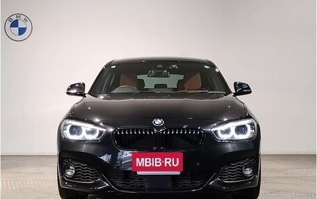 BMW 1 серия, 2017 год, 1 300 000 рублей, 2 фотография