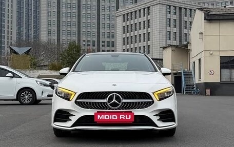 Mercedes-Benz A-Класс, 2021 год, 1 750 000 рублей, 2 фотография