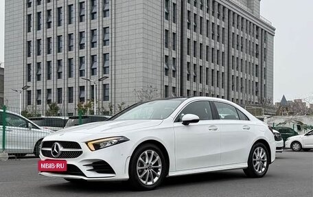 Mercedes-Benz A-Класс, 2021 год, 1 750 000 рублей, 3 фотография