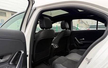 Mercedes-Benz A-Класс, 2021 год, 1 750 000 рублей, 8 фотография