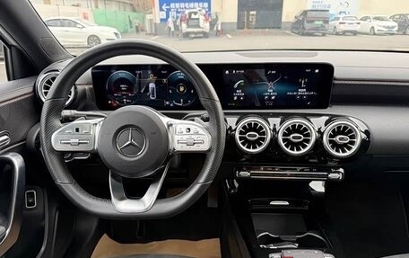 Mercedes-Benz A-Класс, 2021 год, 1 750 000 рублей, 9 фотография