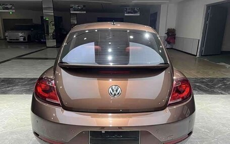 Volkswagen Beetle, 2018 год, 1 365 000 рублей, 5 фотография