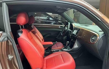 Volkswagen Beetle, 2018 год, 1 365 000 рублей, 8 фотография