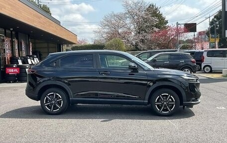 Honda Vezel, 2022 год, 1 727 550 рублей, 3 фотография