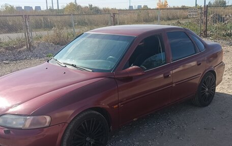 Opel Vectra B рестайлинг, 1999 год, 155 000 рублей, 1 фотография