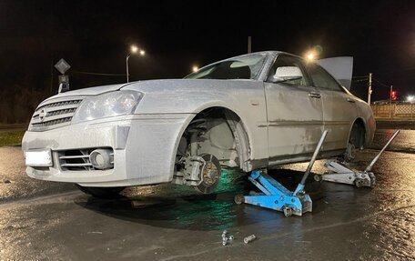 Nissan Gloria XI, 2000 год, 700 000 рублей, 8 фотография