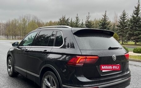 Volkswagen Tiguan II, 2019 год, 3 090 000 рублей, 5 фотография