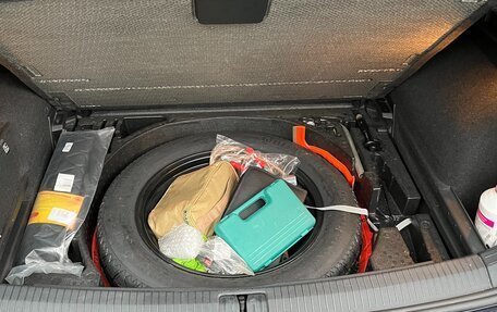 Volkswagen Tiguan II, 2019 год, 3 090 000 рублей, 18 фотография