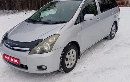 Toyota Wish II, 2004 год, 730 000 рублей, 1 фотография