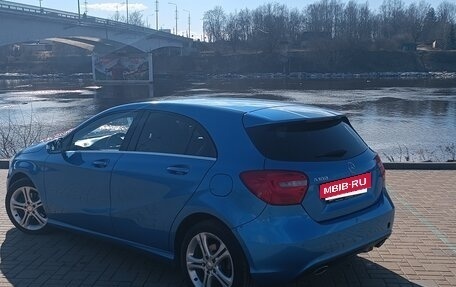 Mercedes-Benz A-Класс, 2013 год, 1 200 000 рублей, 2 фотография
